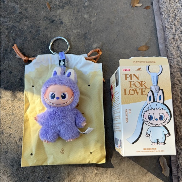POP MART Accessories - Pop Mart Labubu Pin For Love “?”